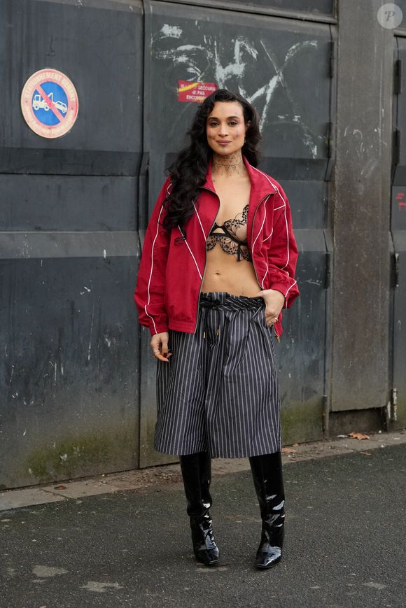 Camelia Jordana assiste au défilé Willy Chavarria lors de la semaine de la mode masculine automne/hiver 2026-2027 à Paris le 23 janvier 2026 à Paris, France.

Lucia Sabatelli / Bestimage