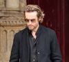 Et d''ajouter : "Quand Babysitting s'est concrétisé, je n'avais vraiment plus rien."
Philippe Lacheau - Sorties des obsèques de Nicolas Altmayer en l'église Saint-Germain-des-Prés à Paris le 31 aout 2026. © Dominique Jacovides-Cyril Moreau/Bestimage