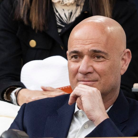 Andre Agassi en tribunes (night session) lors des Internationaux de France de Tennis de Roland Garros 2025, à Paris, France, le 6 juin 2025. © Jacovides-Moreau/Bestimage