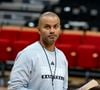 Avant de devenir une immense star du basket et de faire fortune, il a connu les difficultés financières au sein de sa famille.

Tony Parker en coaching lors d'un échauffement à l'Astroballe, à Villeurbanne, le 23 septembre 2026. © Sandrine Thesillat / PsNewZ /Bestimage
