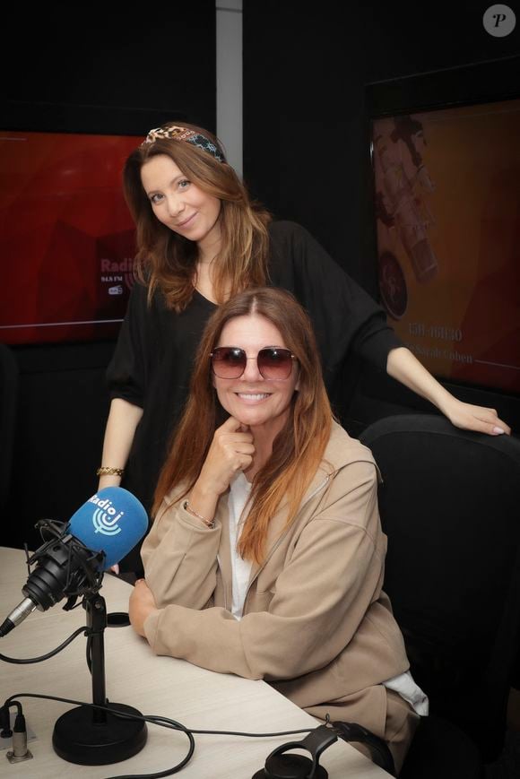 Exclusif - Cyrielle-Sarah Cohen, Veronika Loubry - Enregistrement de l'émission "15h-16h30", présentée par C.S.Cohen et diffusée en direct sur Radio J. Le 8 avril 2024
© Jack Tribeca / Bestimage