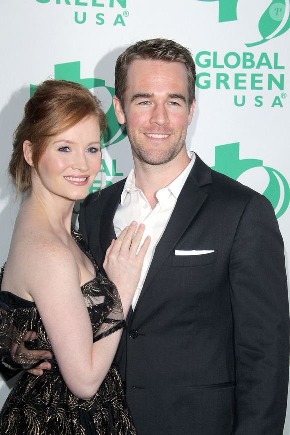Nashville, TN FILE PHOTOS James Van Der Beek, la star de la série pour adolescents des années 1990 "Dawson's Creek", est décédé mercredi à l'âge de 48 ans après une bataille contre le cancer, a annoncé sa femme sur les médias sociaux.

Photo : Backgrid USA / Bestimage