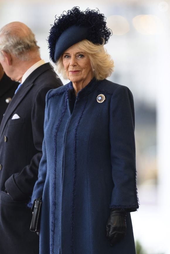 mais prendra part aux autres rendez-vous prévus dans la journée, dont un déjeuner au palais de Buckingham.

Camilla Parker Bowles, reine consort d'Angleterre - Cérémonie de bienvenue du président de la Corée du Sud et de sa femme à Horse Guards Parade à Londres, le 21 novembre 2023.