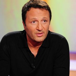 Arthur lors de l'enregistrement de l'émission Vie Privee, Vie Publique a Paris, France, le 6 novembre 2008. Photo Max Colin/ABACAPRESS.COM