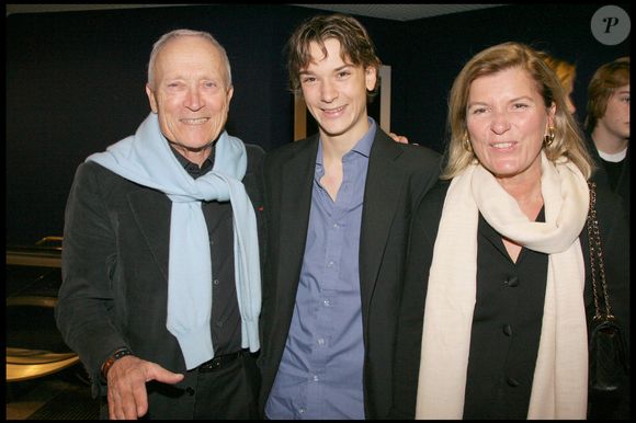 Il y a Jules, le plus jeune fils de Jérôme Seydoux, fruit de ses amours avec Sophie, sa deuxième épouse.

Jérôme Seydoux, sa femme Sophie et leur fils Jules, à l'UGC Normandie à Paris, en 2008 RINDOFF-BELLAK / BESTIMAGE