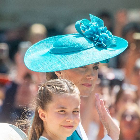 La princesse de Galles Cathrerine et la princesse Charlotte sont vues dans le Mall pendant le défilé du Trooping of the Colour, le 14 juin 2025, à Londres, Royaume-Uni. Photo par Tayfun Salci/ZUMA Press Wire/ABACAPRESS.COM