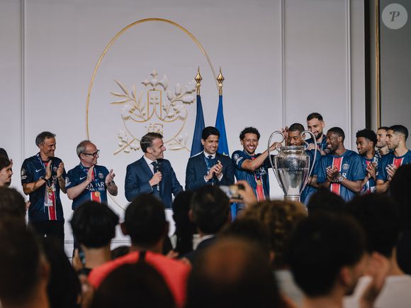 E.Macron, président de la République Française, reçoit les joueurs du PSG à l'Elysée après leur victoire historique (5-0) en finale de la Ligue Des Champions 2025. Paris, le 1er juin 2025.
© Mathilde Mazars / Pool / Bestimage