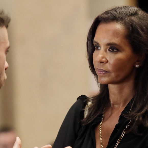 Karine Le Marchand participe à la manifestation "L’amour est tout près" à l'Hôtel de Région Paca à Marseille, le 30 octobre 2025.  © Luc Boutria / Nice Matin / Bestimage