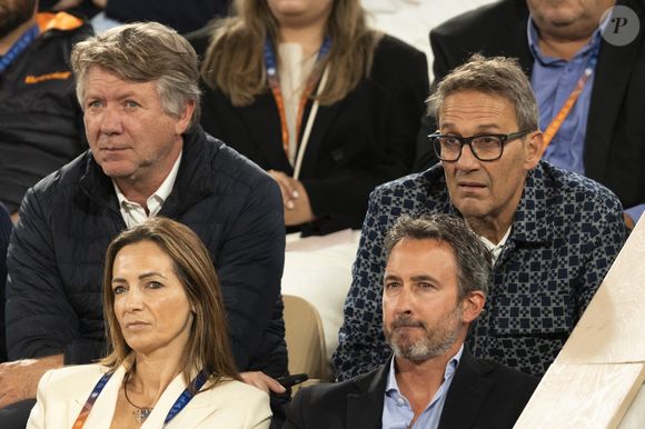 Julien Courbet dans les tribunes lors des Internationaux de France de Tennis de Roland Garros 2025, à Paris, France, le 27 mai 2025. © Jacovides-Moreau/Bestimage