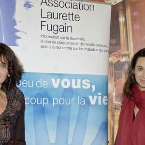 Marie et Stephanie Fugain assistent au cirque Arlette Gruss à Paris, France, le 8 décembre 2006. Photo par Giancarlo Gorassini/ABACAPRESS.COM