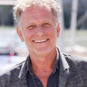 Une page importante se tourne au sommet de la scène nationale de Châteauvallon-Liberté.
Charles Berling à la 25e édition du Festival de la fiction télé de La Rochelle.
© Christophe Aubert via Bestimage