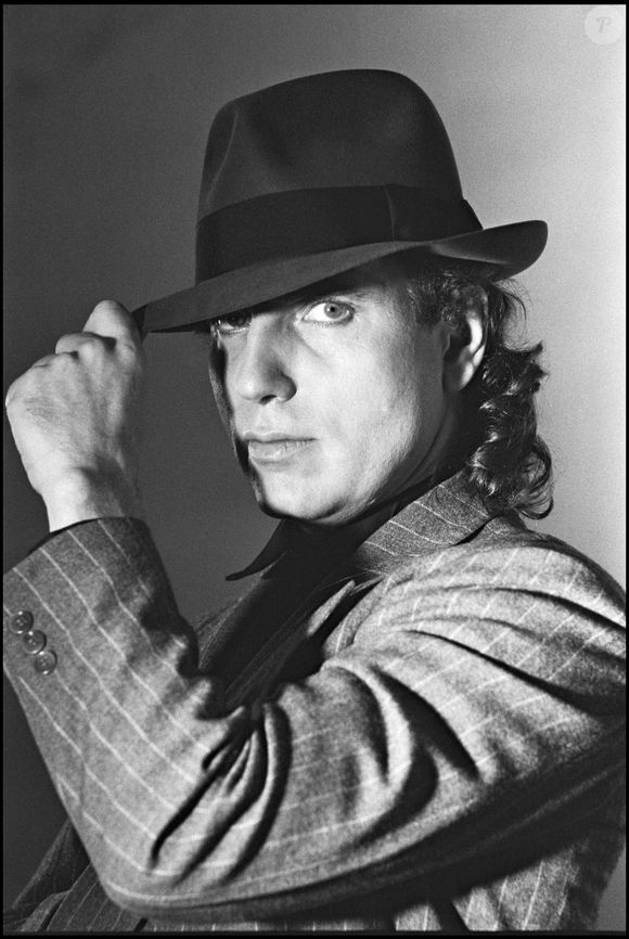 Le chanteur qui célèbre cette année ses 60 ans de carrière a connu plusieurs femmes dans sa vie.

Bernard Lavilliers en 1981, immortalisé lors d’un rendez-vous capté par le photographe Daniel Angeli © Bestimage.