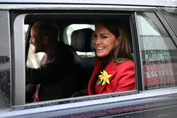 Le prince William, prince de Galles, et Catherine (Kate) Middleton, princesse de Galles, visitent le marché de Pontypridd, le 26 février 2025. 
Zuma Press/Bestimage
