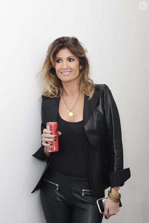 Exclusif - Caroline Ithurbide, en backstage de l'émission " TPMP " La dernière sur C8, présentée par C.Hanouna et diffusée en direct sur C8, Paris, France, le 27 février 2025. © Jack Tribeca / Bestimage