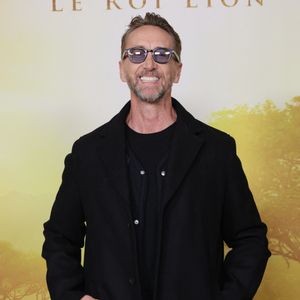 Lui qu'on connaît si souriant et rieur

Philippe Caverivière - Première du film Disney "Mufasa, Le Roi lion" au cinéma Pathé Palace à Paris le 12 décembre 2024. © Coadic Guirec/Bestimage