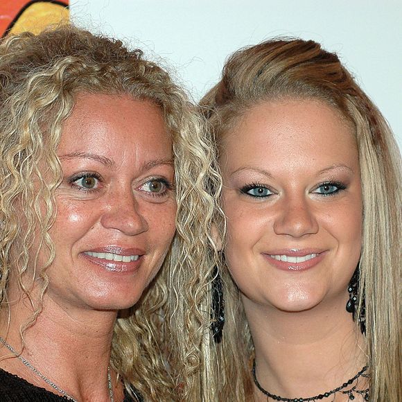 Raphaëlle Ricci et sa fille Alexane lors du 16e édition des "Trophées Epona" à Cabourg, le 11 octobre 2009. © JLPPA / Bestimage