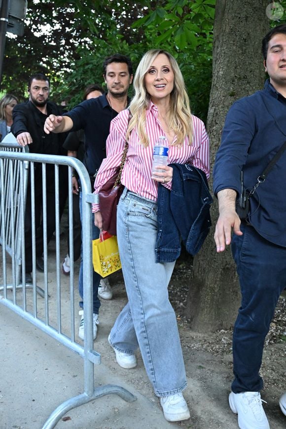 Maman de Lou (née en 2007, fruit de son amour avec Gérard Pullicino), elle est désormais mariée au magicien d'origine sicilienne Gabriel di Giorgio. 

Lara Fabian - Arrivées à l'enregistrement de l'émission "Serge Lama le dernier rappel!" au théâtre Marigny à Paris le 29 avril 2025.
© Yehiel Chekroune / Bestimage