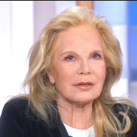 "C'est la première fois que..." : Sylvie Vartan perd ses moyens dans C à Vous, une histoire très personnelle à l'origine de sa réaction