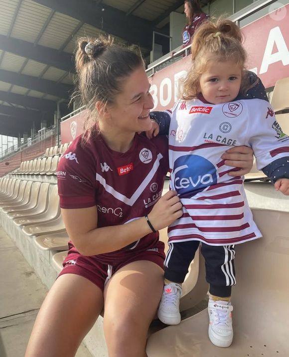 Agathe Gérin immortalisée aux côtés de sa fille Nina (Capture d'écran Instagram - 2024).