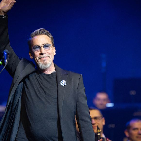 Un pari fou que Florent Pagny devrait saluer, lui qui s'est toujours montrer fier des chemins empruntés par ses enfants.

Le chanteur Florent Pagny se produit lors d'un concert de charité, Sentinelles D'Un Soir, organisé par le Gouverneur Militaire de Paris au profit des Bleuets de France, des soldats blessés et des victimes du terrorisme à la Salle Pleyel à Paris, France, le 30 mai 2024. Photo David Boyer/Abaca