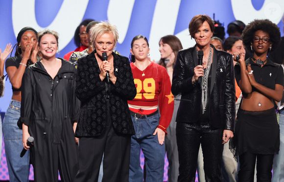 Anne Sila, Muriel Robin, Anne Le Nen, Ebony Cham lors de l'enregistrement de l'émission "Nos voix pour toutes" au profit de la Fondation des femmes à l'Adidas Arena diffusée sur TMC le 25 novembre 2025, à Paris, France, le 19 novembre 2025. © Guirec-Moreau/Bestimage