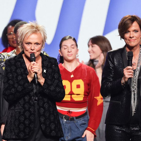 Anne Sila, Muriel Robin, Anne Le Nen, Ebony Cham lors de l'enregistrement de l'émission "Nos voix pour toutes" au profit de la Fondation des femmes à l'Adidas Arena diffusée sur TMC le 25 novembre 2025, à Paris, France, le 19 novembre 2025. © Guirec-Moreau/Bestimage