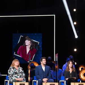 Exclusif - Faustine Bollaert, Michèle Bernier, Patrick Fiori, Carla Bruni Sarkozy - Enregistrement de l'émission "La Boîte à Secrets 8", présentée par F.Bollaert et qui sera diffusée le 7 mai sur France 3. Le 19 janvier 2021
© Tiziano Da Silva / Bestimage