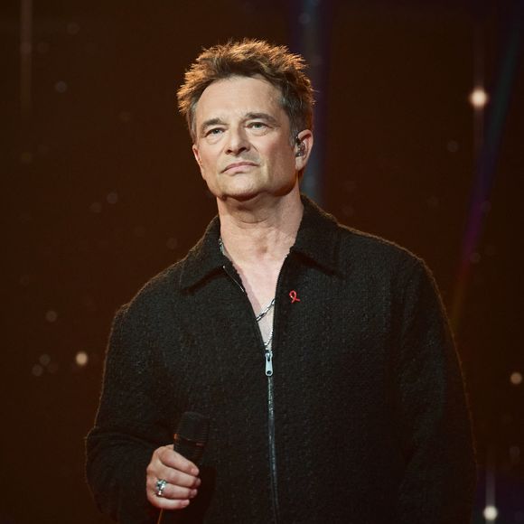 Exclusif - David Hallyday lors de l’enregistrement de l’émission “Les stars s’unissent pour le Sidaction” au théâtre Marigny à Paris, France, le 11 mars 2025. L’émission sera diffusée en prime le 22 mars sur France 2. © Guirec-Moreau/ Bestimage