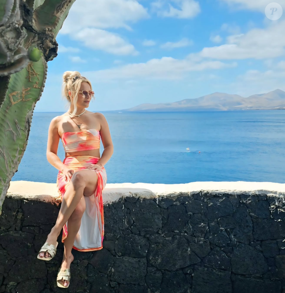 Laury de "Mariés au premier regard 2025" à Lanzarote, 23 avril 2025