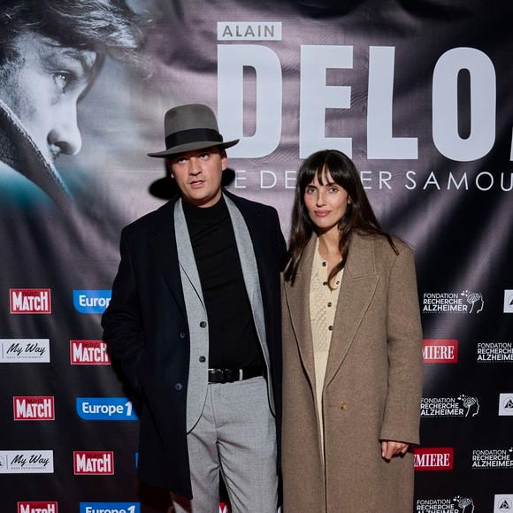 Exclusif - Alain-Fabien Delon et sa compagne Laura Bensadoun au photocall de la soirée Ciné-concert symphonique "Alain Delon, le dernier Samouraï" au Palais des congrès à Paris le 8 novembre 2024 le jour de son anniversaire.

© Jacovides / Moreau / Bestimage