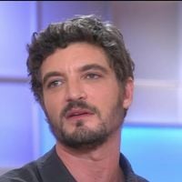 Niels Schneider explique pourquoi Virginie Efira est rentrée les mains vides, sans son prix remporté au Festival de Cannes