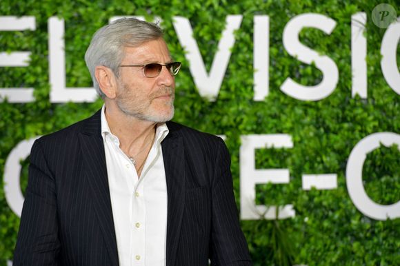 Tcheky Karyo qui recevra une Nymphe de Cristal pour l'ensemble de sa carrière, est sur le photocall du 60eme Festival de Télévision de Monte-Carlo au Grimaldi Forum à Monaco le 21 juin 2021. © Bruno BEBERT / Bestimage