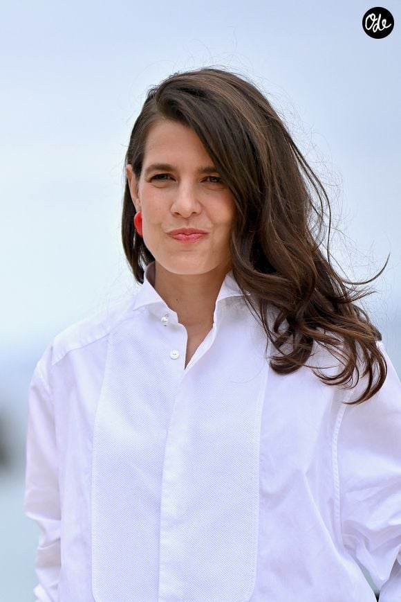 Charlotte Casiraghi  lors de la séance photo du défilé Chanel Croisière 2026-2027 au Casino municipal de Biarritz, en France, le 28 avril 2026. Photo de Franck Castel/ABACAPRESS.COM