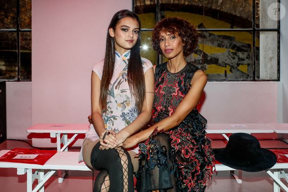 Exclusif - Sonia Rolland et sa fille Tess Rolland-Rocancourt - Font Row du défilé Vivienne Tam mode femme automne / hiver 2024-2025 lors de la Fashion Week de Paris (PFW), au palais de Tokyo, France, le 2 mars 2024. © Christophe Clovis/Bestimage