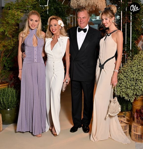 La princesse Maria Carolina de Bourbon des Deux Siciles, la princesse Camilla et le prince Charles de Bourbon des Deux Siciles et la princesse Maria Chiara de Bourbon des Deux Siciles durant le diner de Gala du Grand Prix de Formule 1 de Monaco 2026 en l'honneur du vainqueur Kimi Antonelli, dans la Salle des Etoiles du Sporting de Monaco, le 7 juin 2026.  © Bruno Bebert / Bestimage