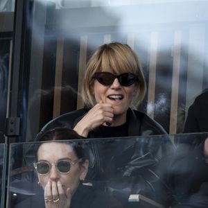 Fille d’une psychologue et d’un chercheur en physique, la mère de famille - qui a vu le jour à Boulogne-Billancourt - a également deux soeurs plus jeunes qu'elle. La star a aussi un frère aîné - dont elle fut très proche - prénommé Fabio, polytechnicien qui a tragiquement perdu la vie à l'âge de 32 ans...


Marina Foïs en tribunes lors de la finale messieurs des Internationaux de France de Tennis de Roland Garros 2025 (jour 15), à Paris, France, le 8 juin 2025. © Cyril Moreau/Bestimage