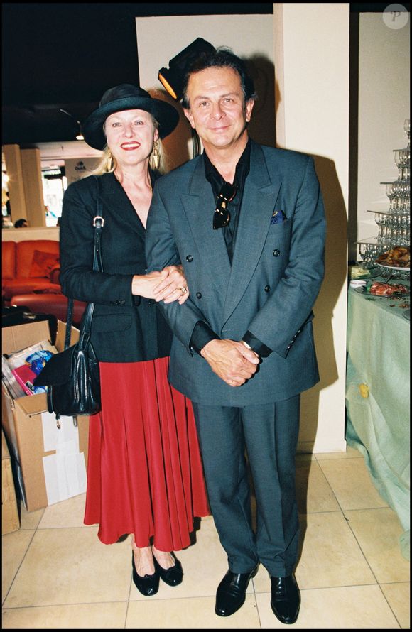 Maaïke Jansen et Roland Giraud lors de l'inauguration de la boutique Natuzzi & Natuzzi à Paris en 1998
Bestimage