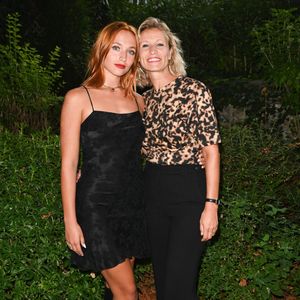 Chloé Jouannet et sa mère Alexandra Lamy - 1er Cocktail des nommés du Festival de la fiction de La Rochelle dans l’hôtel particulier de la SACD à Paris le 1er septembre 2022. © Coadic Guirec/Bestimage