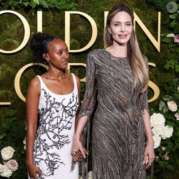 Zahara Marley Jolie et sa mère Angelina Jolie au photocall de la 82ème cérémonie des Golden Globes à Los Angeles, le 5 janvier 2025 à Beverly Hills, Los Angeles, en Californie @Photo Press Service / BESTIMAGE