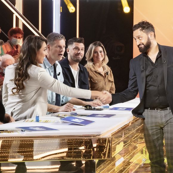 Carla Moreau a surpris en révélant chez Jordan de Luxe avoir organisé des anniversaires "colossaux" pour sa fille Ruby, allant jusqu’à dépenser 70 000 euros pour sa première bougie. 

Exclusif - Benjamin Castaldi, Delphine Wespiser, Matthieu Delormeau, Kevin Guedj, Carla Moreau, Cyril Hanouna - Enregistrement de l'émission "Touche Pas à Mon Poste (TPMP)", présentée par C.Hanouna et diffusée sur C8. 
© Jack Tribeca / Bestimage

|Exclusif - Enregistrement de l'émission "Touche Pas à Mon Poste (TPMP)", présentée par Cyril Hanouna et diffusée sur C8 le 5 novembre