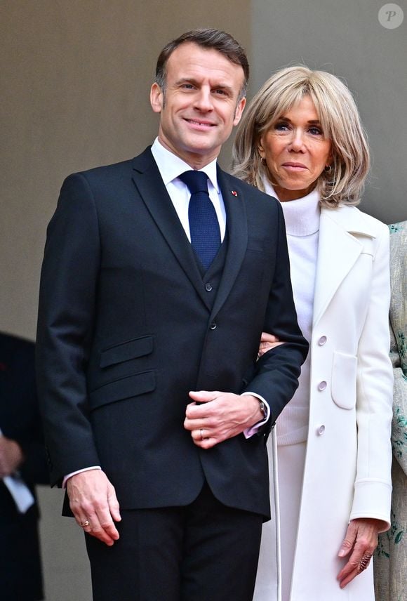 Son père explique : "C'était la cerise sur le gâteau. Le Président Macron nous a fait visiter tout l'Elysée, pièce par pièce ! Après cinq heures à ses côtés, j'ai évoqué la difficulté pour les personnes en situation de handicap d'obtenir un travail."

Le couple présidentiel français Emmanuel et Brigitte Macron accueille leurs homologues de la République d'Angola  au palais présidentiel de l'Élysée, à Paris le 16 janvier 2025. Le couple présidentiel de la République d’Angola est en visite d’etat les 16 et 17 janvier en France. © Christian Liewig/Bestimage