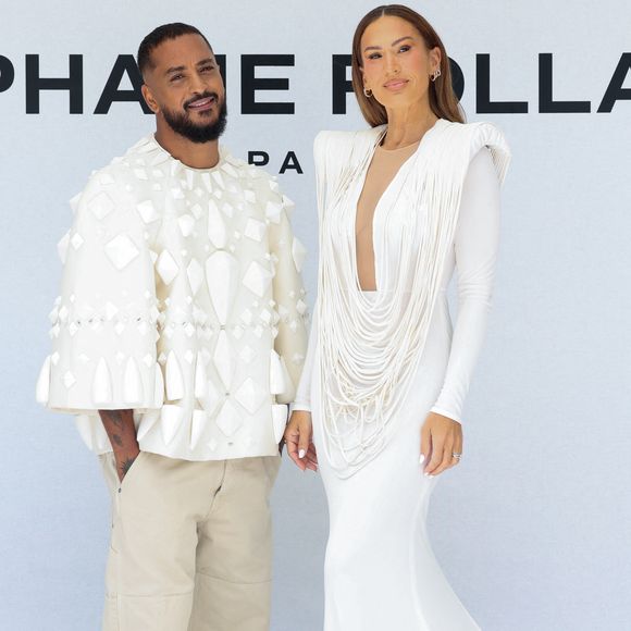 Slimane Nebchi et Charlotte Gonin (Vitaa). au photocall du défilé Stéphane Rolland Collection Haute Couture Automne/Hiver 2025-2026 lors de la Fashion Week de Paris (PFW) au théâtre des Champs-Élysées, à Paris, France, le 8 juillet 2025. © Sebastien Fremont/Bestimage