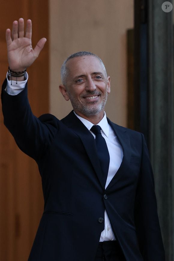 L'humoriste et acteur, Gad Elmaleh arrive au palais de l'Élysée pour un dîner offert aux chefs d’état et de gouvernement par le président de la république dans le cadre du XIXe Sommet de la Francophonie à Paris, le 4 octobre 2024. © Stéphane Lemouton / Bestimage