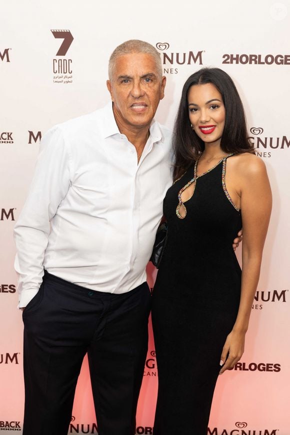 Samy Naceri et sa compagne Sofia Athena - Soirée "Iconoclast x 2 Horloges" sur la plage Magnum lors du 77ème Festival International du Film de Cannes, France, le 20 mai 2024. © Jeremy Melloul / Magnum Cannes via Bestimage