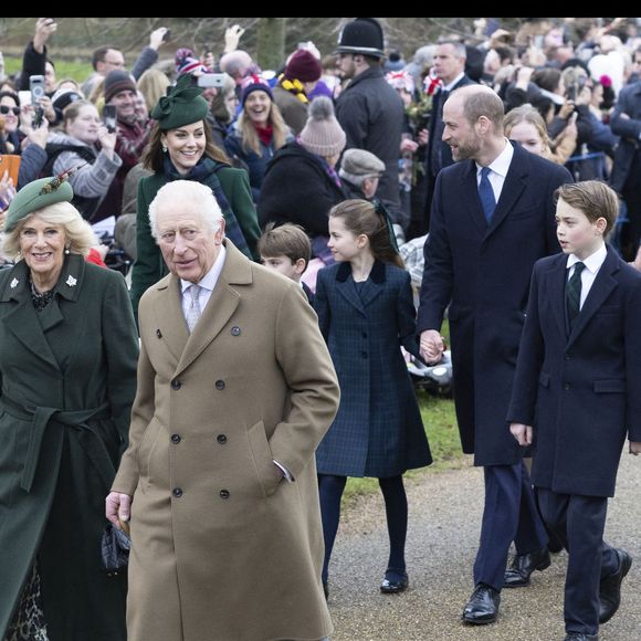 Le roi Charles III et la reine Camilla, suivis de la princesse de Galles, du prince Louis, de la princesse Charlotte, du prince George et du prince de Galles, arrivent à l'office religieux du jour de Noël à Sandringham, Norfolk, Angleterre, Royaume-Uni, le 25 décembre 2024. Photo by Stephen Lock/i-Images/ABACAPRESS.COM