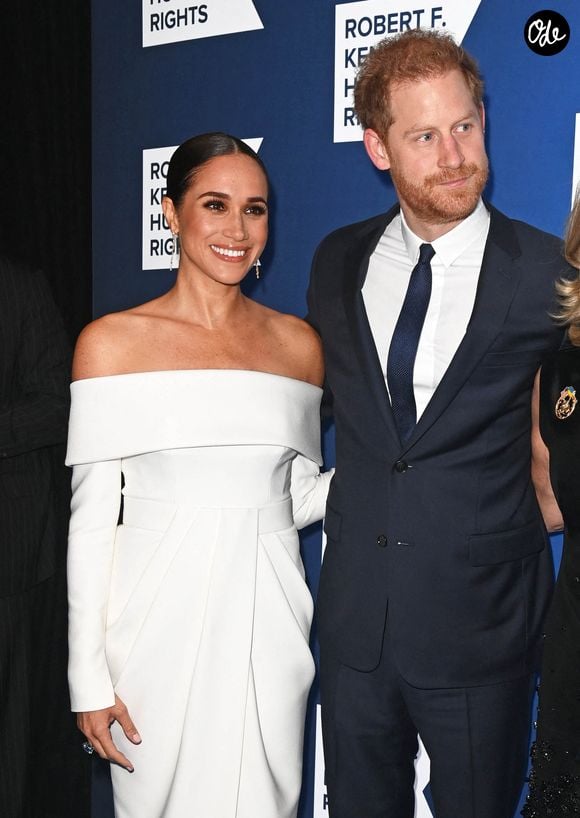 Le prince Harry et Megan Markle au photocall de la soirée de gala "Robert F. Kennedy Human Rights Ripple of Hope 2022" à l'hôtel Hilton de New York City, New York, Etats-Unis, le 6 décembre 2022.
Crédit : Photo Press Service / BESTIMAGE