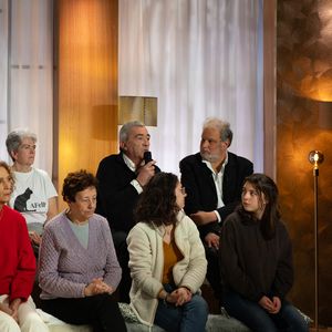 Raphaël Mezrahi et Richard Bentz sur plateau de l'émission "Animalement Vôtre" présentée par Bernard Montiel et diffusée le 15 février 2026 sur France 3, à Paris, France, le 13 janvier 2026. © Julien Sarkissian/Bestimage