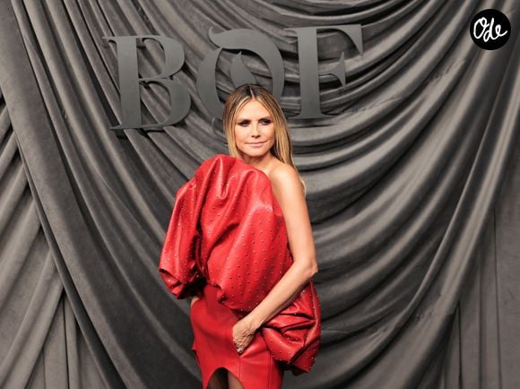 Heidi Klum à Paris pendant la Fashion Week de Paris Backgrid USA / Bestimage