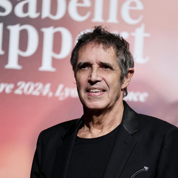 Julien Clerc au photocall de la cérémonie de remise du prix lumière de la 16ème édition du Festival Lumière à l'Amphithéâtre - Centre de Congrès à Lyon, France, le 18 octobre 2024. © Dominique Jacovides/Bestimage