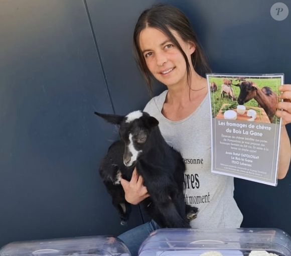 A l'instar d'Anaïs qui a participé à la 18ème saison du programme pilotée par Karine Le Marchand... 

Anaïs candidate de la 18ème saison de l'Amour immortalisée sur Instagram - Capture d'écran - mai 2022.